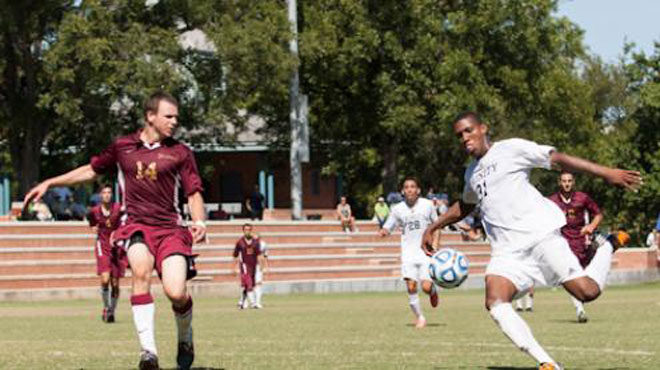 Trinity remains No.1 in NSCAA/Continental Tire Top 25 men's poll