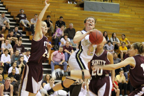 Tenth-Ranked DePauw and Hendrix Meet For SCAC Women's Basketball Championship