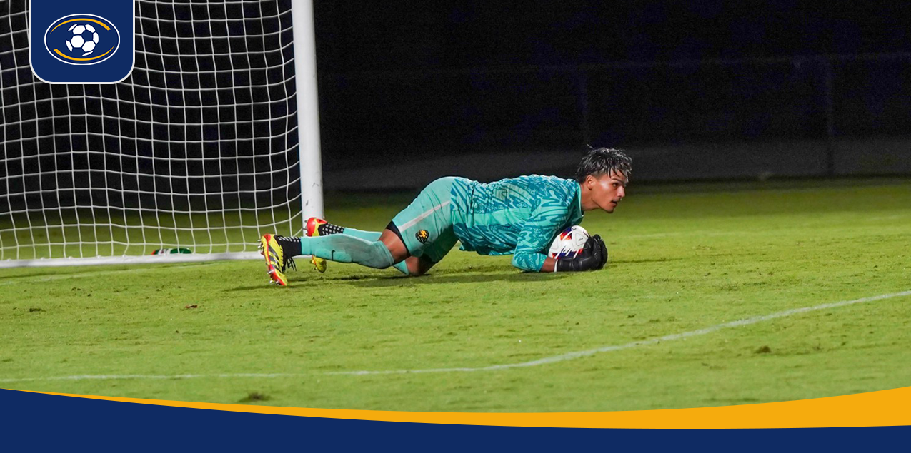 Jorge Gonzalez, University of St. Thomas, Defensive Player of the Week (Week 4)