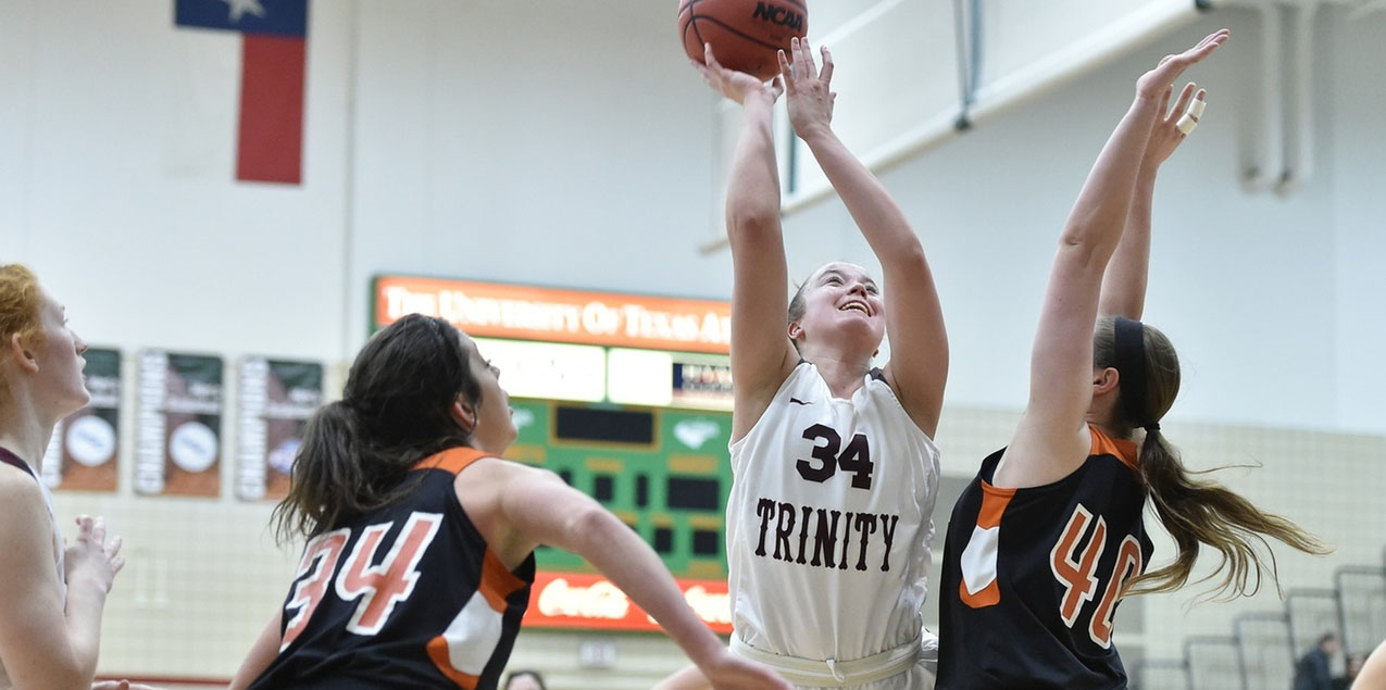 Trinity Women's Basketball Defeats Hendrix to Advance in NCAA Tournament