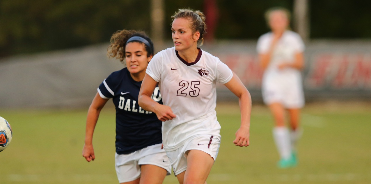 Julia Kelly, Trinity University, Defensive Player of the Week (Week 6)