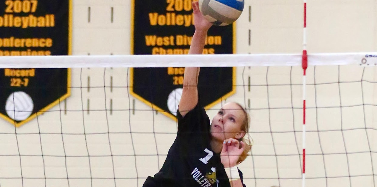 Hannah Mikelonis, Texas Lutheran University, Co-Newcomer of the Year